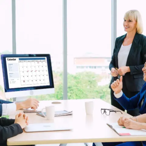 Admin office team planning New Year’s resolutions