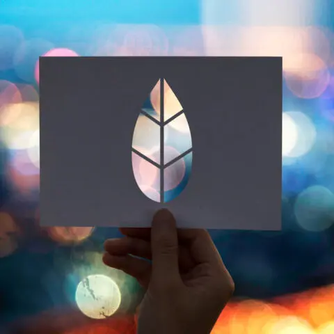 Green Print Policy for Scope 3 Emissions: Split-screen shows contrast between wasteful, old printing (van, paper stack) and clean, sustainable MFD.